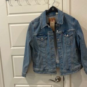 Brand new Levi original trucker jacket